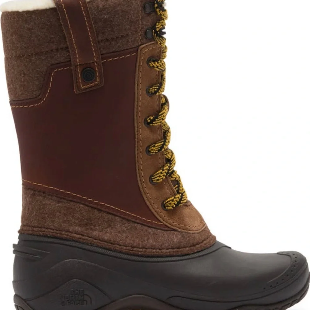 NEW The North Face Insulated Women’s Winter Boot 6